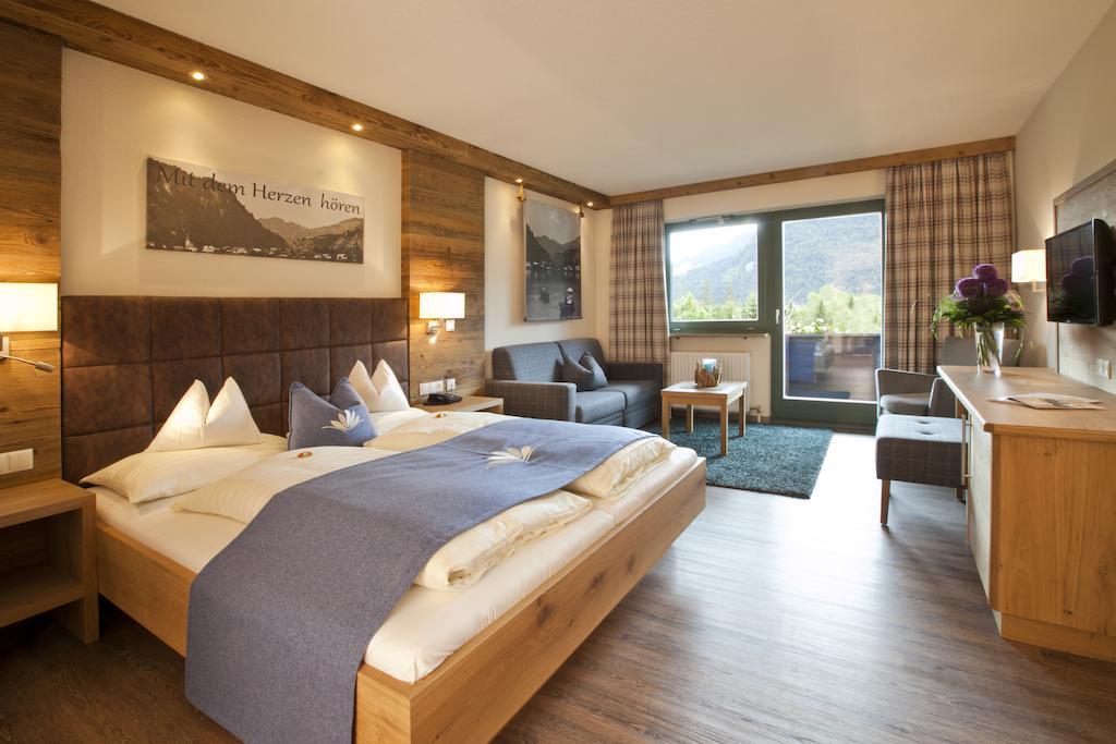 Seehotel Brunner Walchsee Bilik gambar